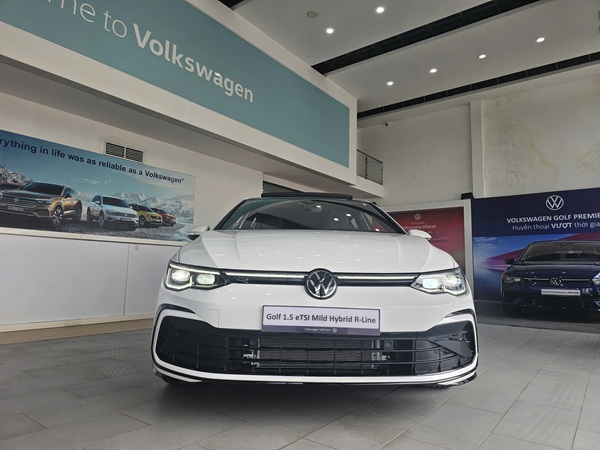 Vw Menlyn R Line Volkswagen Golf R Line 2025 - Giá 998 Triệu - Xe Giao Sớm