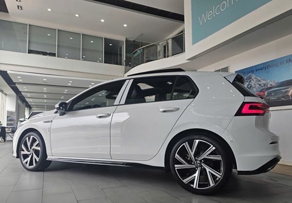 Vw Menlyn R Line Volkswagen Golf R Line 2025 - Giá 998 Triệu - Xe Giao Sớm